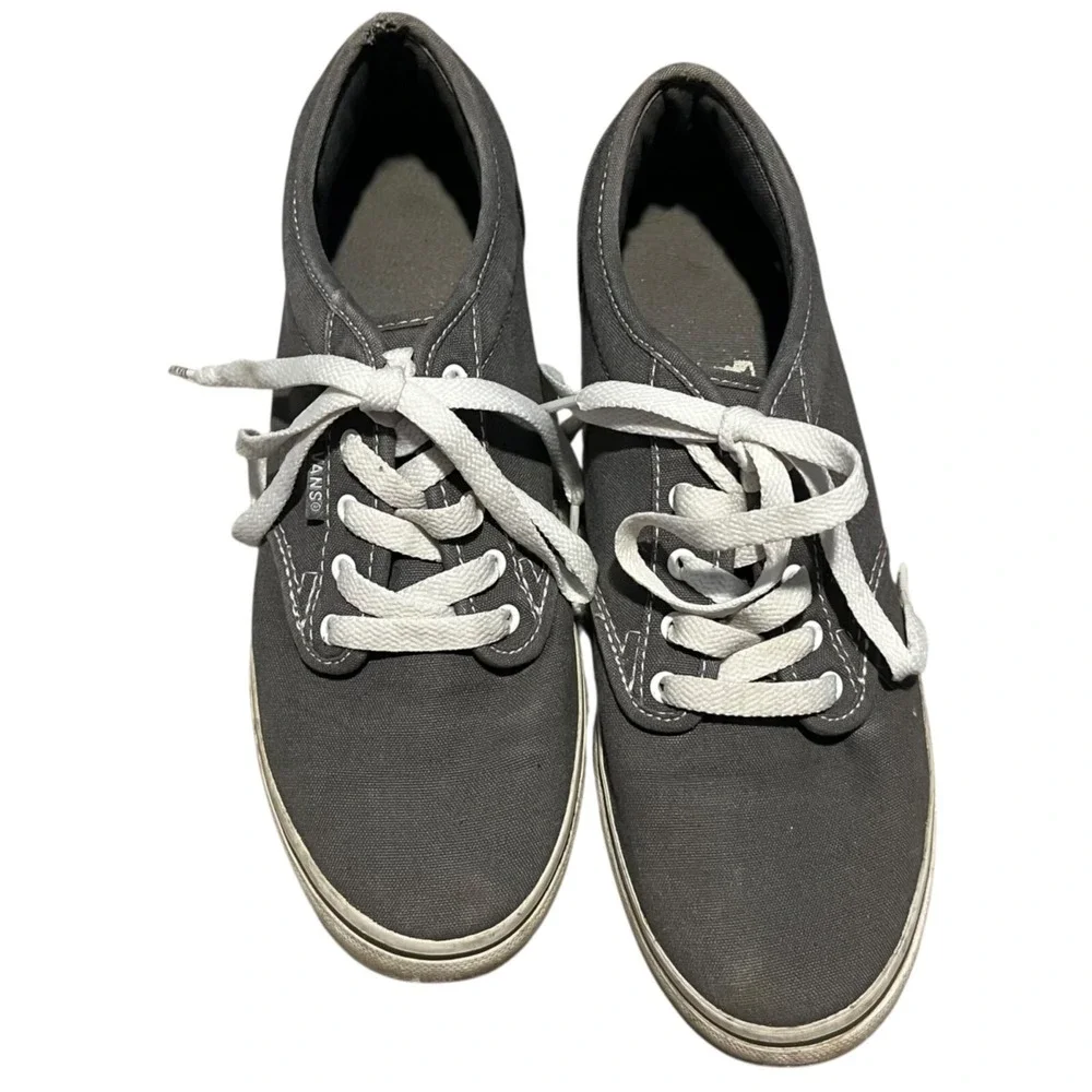 Vans‎ Women's 8 Grey Canvas Sneaker Slim Gym Shoe Skater Casual Comfortable